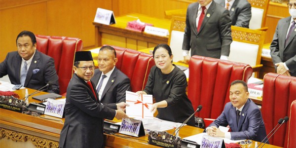 Paripurna DPR Ke-20 Sahkan PERPPU Pemilu Menjadi UU