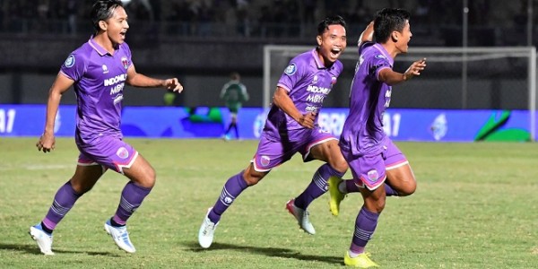 Persita Tangerang Bantai Persib Bandung Empat Gol Tanpa Balas