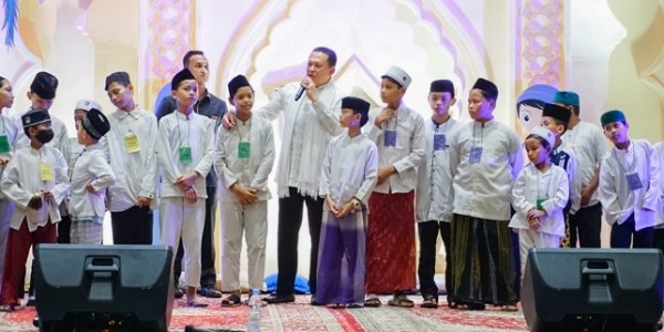 Bersama Jakarta With Love, Ketua MPR RI Ajak Kembangkan Kepedulian Terhadap Anak Yatim