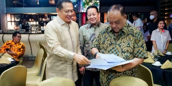 Ketua MPR RI Dukung Letjen TNI (Purn) Marciano Norman Kembali Pimpin KONI Periode 2023-2027