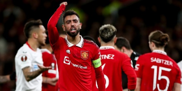 Main di Kandang, Manch United Hanya bermain Imbang 2-2 dengan Sevilla 