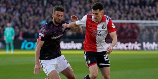 Main di Depan Pendukung, Feyenoord Sukses Kalahkan AS Roma