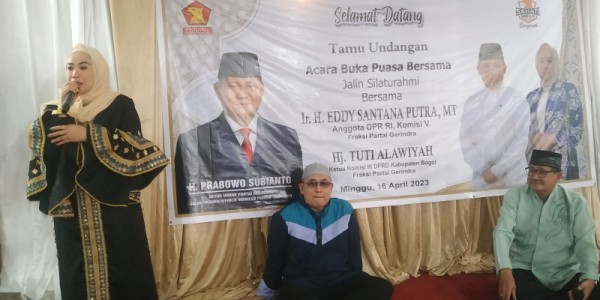 Hj. Tuti Alawiyah Gelar Buka Bersama Dengan Konstituen