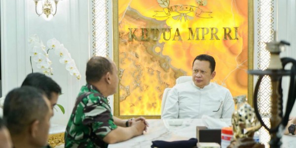 Terima Komandan Sekolah Staf dan Komando TNI Angkatan Laut, Ketua MPR RI Ingatkan Ancaman Peperangan Siber