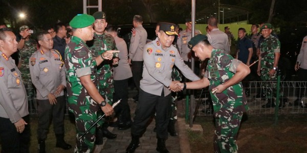 Kunjungi Batalyon Infanteri Mekanis 201 Jaya Yudha, Ini Pesan Kapolda Metro
