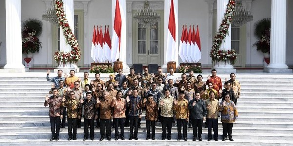Kabinet Privat, Kabinet Pencitraan