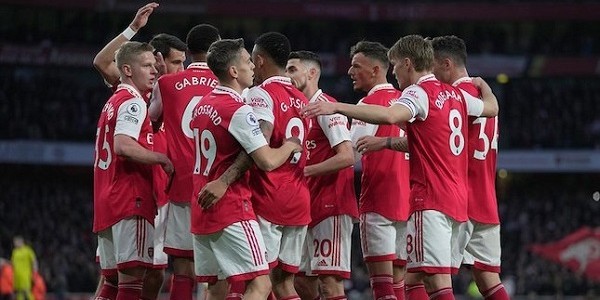 Tundukan Chelsea 3-1, Arsenal Kembali Puncaki Klasemen Sementara