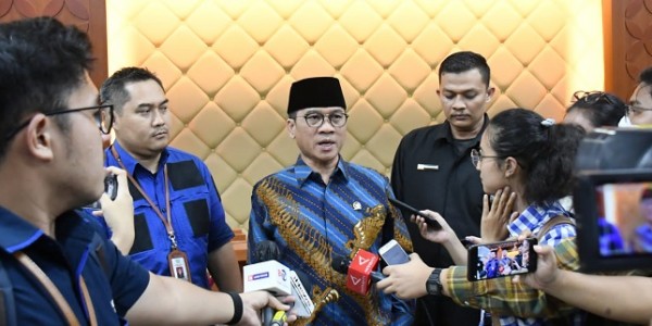 Yandri Susanto: Sebagian Saham Rumah Rakyat Ini Milik Al-Khairiyah