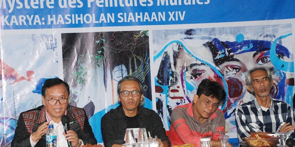Diskusi  dan Pameran Foto Mural Hasiholan Siahaan