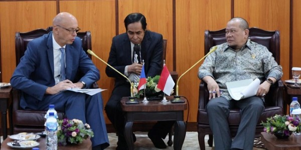 Bertemu Dubes Ceko, Ketua DPD RI Tekankan Kerjasama Bisnis Dua Negara Perlu Libatkan UMKM
