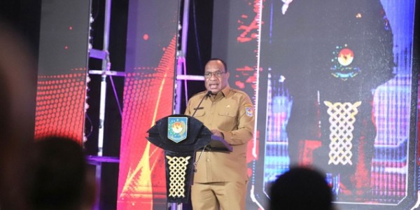 Wamendagri Tekankan Penguatan SDM Unggul di Provinsi Papua, Papua Barat, dan DOB pada Rakornas BPSDM 2023