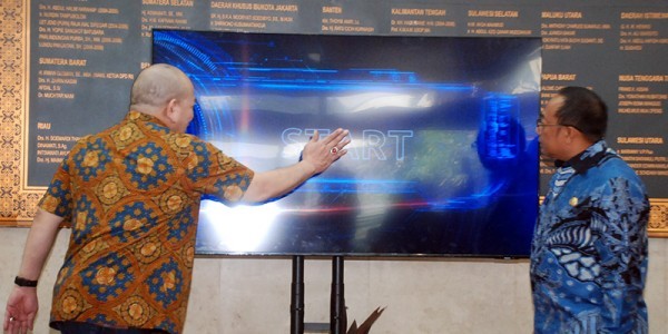 Transparansi Kinerja, LaNyalla Resmikan Papan Informasi Digital DPD RI