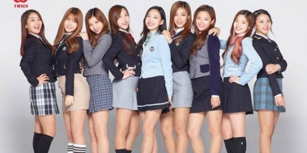 Girl Group TWICE Cetak Sejarah Berhasil Jual 1 Juta Album di AS