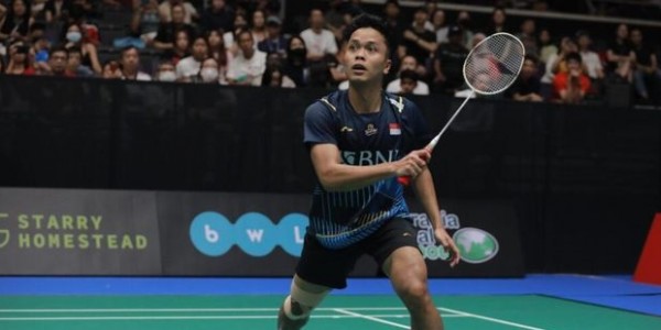 Kunlavut Mundur di Tengah Pertandingan, Ginting Tantang Antonsen di Final Singapura Open 