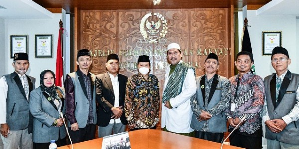 Sambut Kehadiran Ormas FORMULA, HNW: Pentingnya Kontribusi Cerdaskan Umat Di Tahun Politik