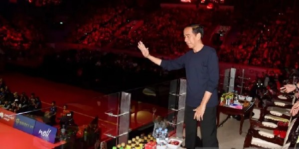 Presiden Jokowi Berharap Anthony Ginting Menangi Final Indonesia Open