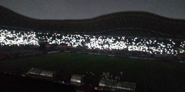 Stadion Patriot Mati Lampu, Laga Persija Melawan Ratchaburi FC Terhenti