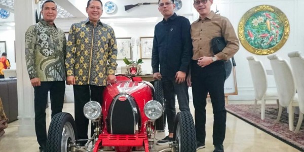 Mercedes-Benz Club Indonesia Diharap Majukan Sport Automotive Tourism Indonesia