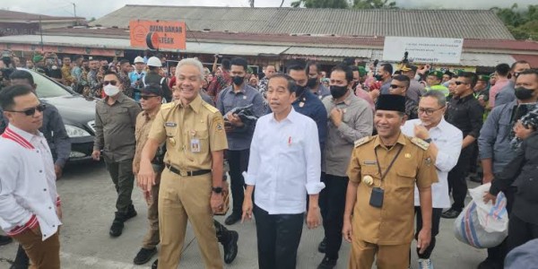 Pengamat Nilai Arah Dukungan Jokowi Clear ke Ganjar Pranowo