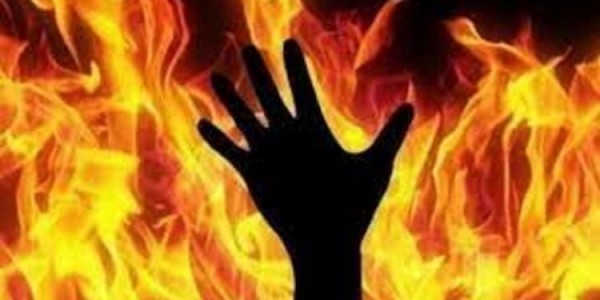 Usai Bakar Anak dan Istri, Pria di Koja Berniat Bunuh Diri