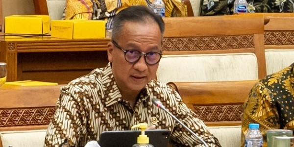 Menperin: PMI Manufaktur Juni 2023 Naik Tinggi, Tapi Industri Tekstil Masih Menderita