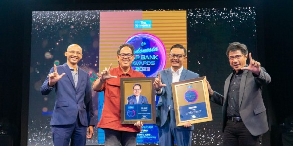 Wujudkan Penyetaraan Ekonomi Masyarakat, Bank DKI Raih Top Bank Awards 2023