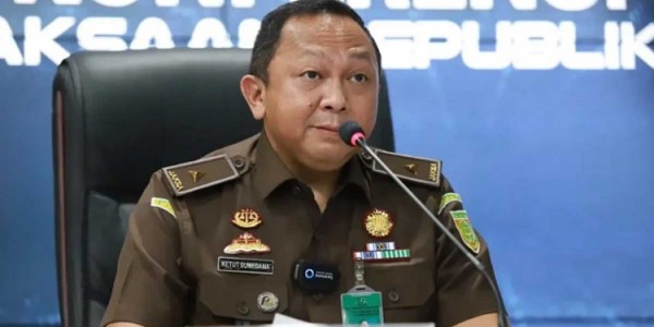 Kejagung Tepis Isu Nama Pejabat  Dihilangkan dari Kasus Korupsi BTS Kominfo