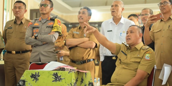 Dugaan Kecurangan PPDB Online, Tri Adhianto Sidak SMA Negeri 1 Kota Bekasi
