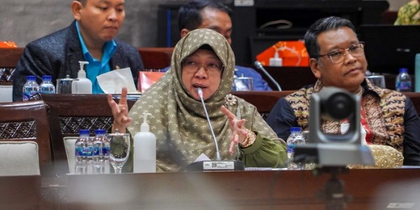 PKS: Perekonomian Melambat Seiring Bulan Madu Harga Komoditas Segera Berakhir