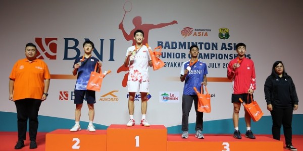 Hu Zhe An Tambah Koleksi Gelar Cina