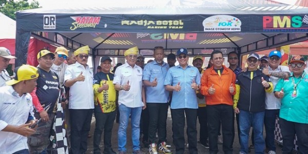 Bamsoet Buka Final Kejuaraan Nasional Drag Bike Putaran 2 di Batam