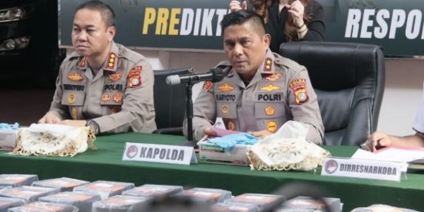 Disamarkan dalam Bungkus Kopi dan Teh, Polisi Bekuk Kurir yang Bawa 36 Kilogram Sabu
