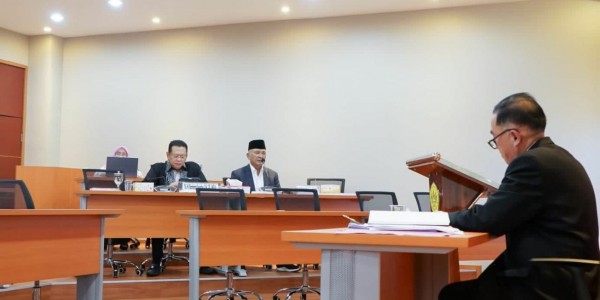 Uji Doktor Mayjen TNI Sutan Finekri, Ketua MPR RI Dukung Perlunya Aturan Hukum Terhadap Pengobatan yang Belum Berbasis Bukti