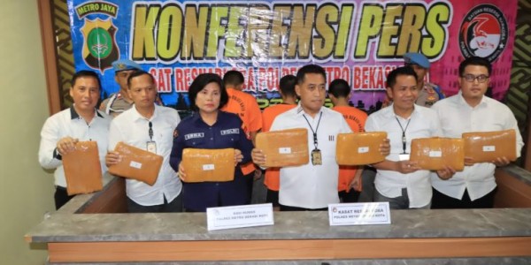 Incar Remaja dan Pelajar, Polisi Tangkap Tiga Pengedar Ganja di Bekasi