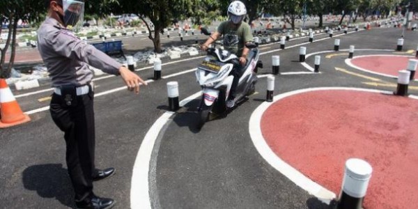 Mirip Latihan Sirkus, Polri Hapus Praktik Uji SIM Zig-zag