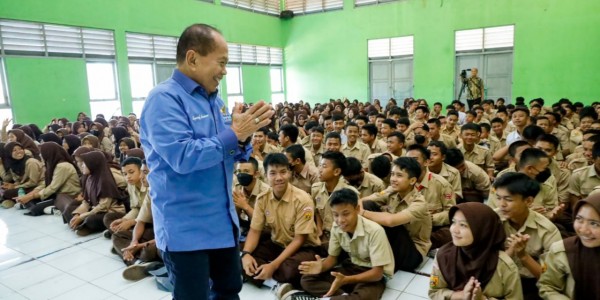 Beri Motivasi Pada Siswa SMKN PP Cianjur, Sjarifuddin Hasan: Beras Cianjur Rasanya Luar Biasa
