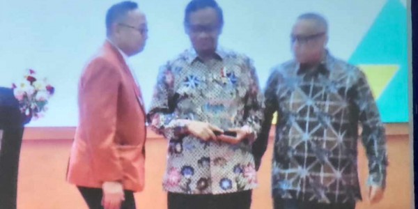 Prof Santiago Sebut UU Masyarakat Hukum Adat Suatu Keharusan