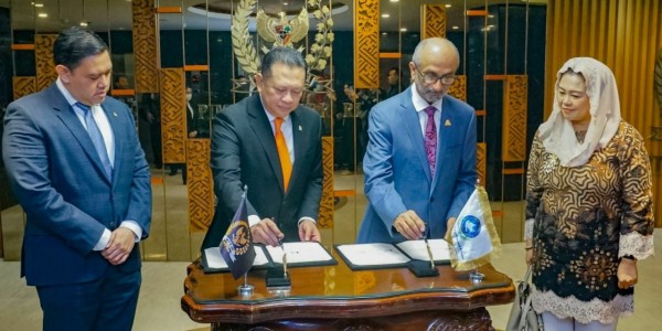 MPR dan Presiden the Global Council for Tolerance and Peace Tandatangani Kesepahaman Penyebarluasan Budaya Toleransi dan Perdamaian