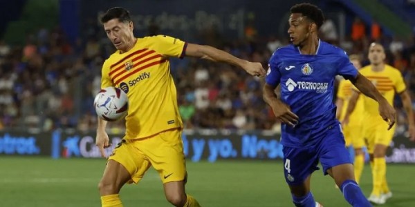 Diwarnai Tiga Kartu Merah, Barcelona Ditahan Imbang Tanpa Gol di Kandang Getafe