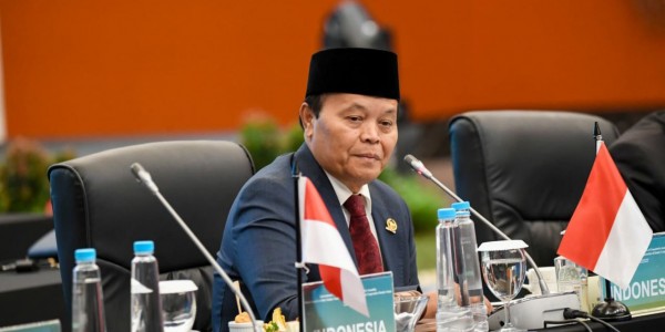 Pembakaran Al Quran Terjadi Lagi di Denmark HNW: Pemerintah Harus Lebih Tegas dan Efektif Hentikan Radikalisme dan Islamophobia Ini