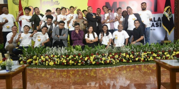 Lomba Stand Up Comedy, Taufik Basari : Masalah Politik Hingga Tata Negara  Tidak harus Dibahas Dengan kaku dan Sangat Serius