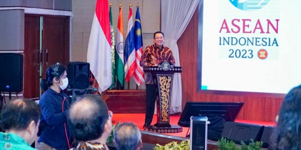 Ketua MPR RI Dukung Usulan Gubernur Lemhannas Dibentuknya Angkatan Ke-4 Siber