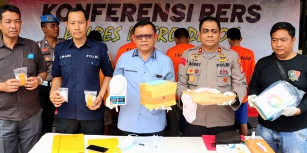 Tangkap Empat Tersangka, Polisi Sita Tiga Kilo Sabu dan Ganja