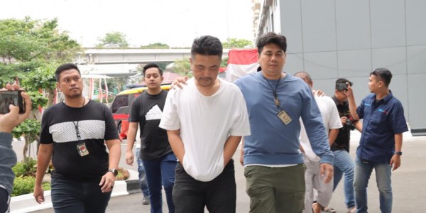 Terlibat Penyalahgunaan Ganja, Pesulap Oge Arthemus Ditangkap Polisi