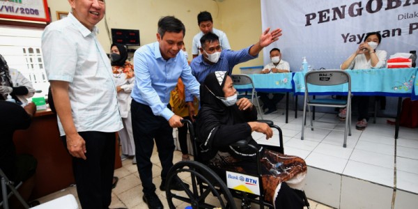 Bank BTN Beri Pengobatan Gratis di Surabaya
