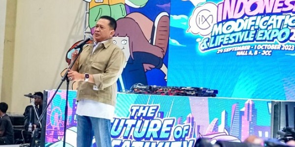 Ketua Umum IMI Buka OLX Indonesia Modification and Lifestyle Expo (IMX) 2023