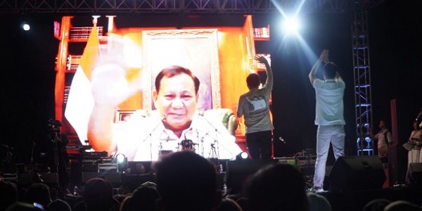 Suasana Pecah Saat Prabowo Sapa Anak Muda Jatim