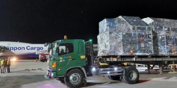 111 Ton Logistik MotoGP Mandalika Tiba di Bandara Lombok