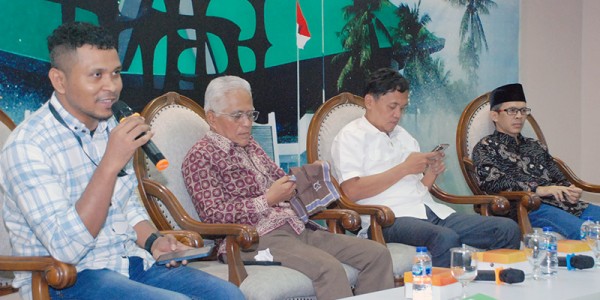 Dialektika Demokrasi dengan tema “Pendaftaran Capres-Cawapres Penanda Mulainya Pilpres 2024