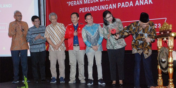  Forum Komunikasi dan Sosialisasi Kinerja DPR RI dengan Koordinatoriat Wartawan Parlemen (KWP)